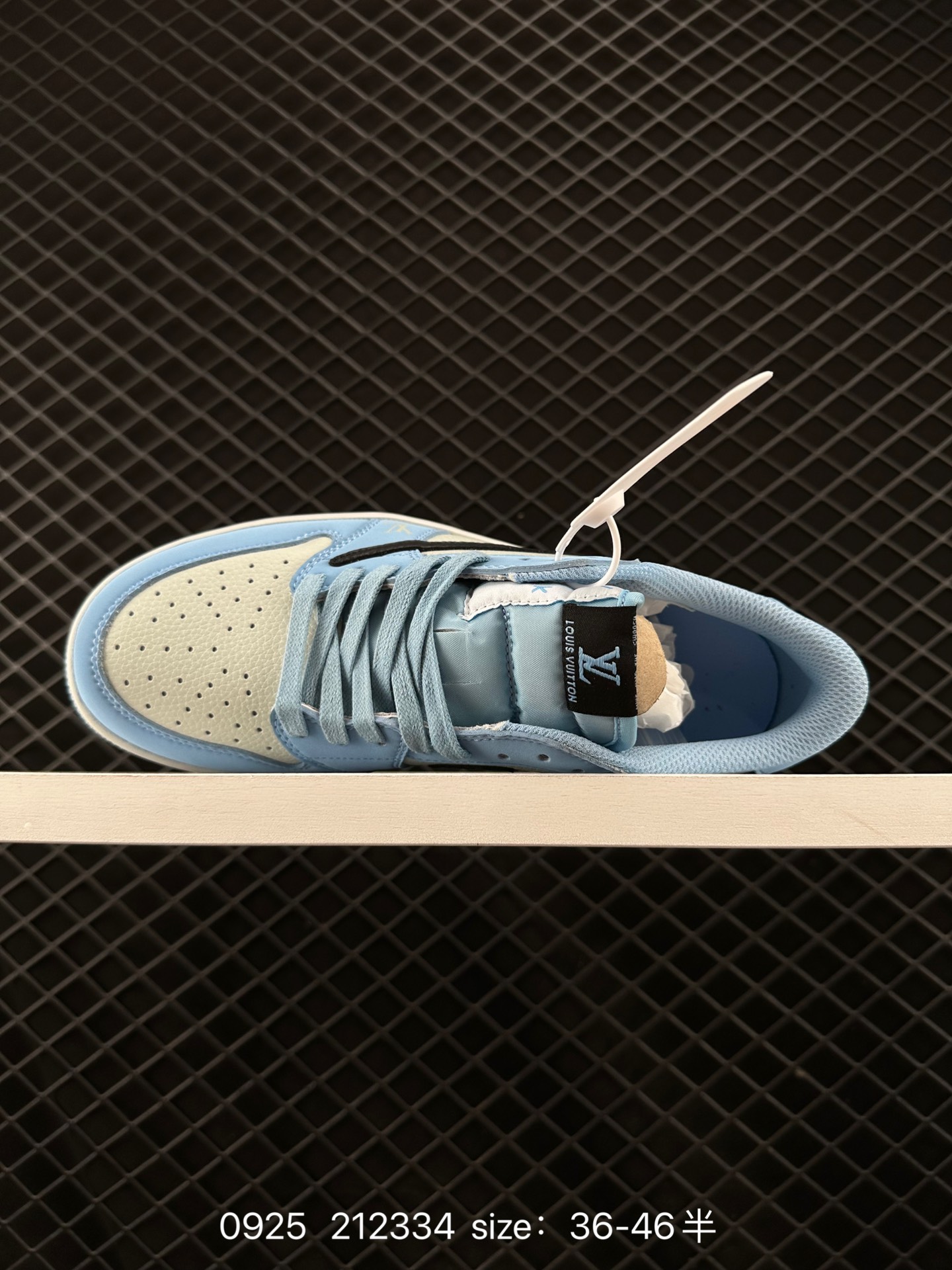 Travis Scott x Air Jordan 1 ” Reverse Mocha “